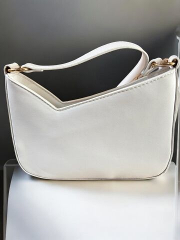 Asimetrik Gold Toka Askılı Çanta