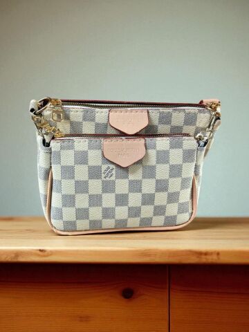 Gold Zincir Detaylı Multi Omuz Çantası