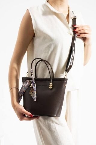 Fular Detaylı Kova Çanta