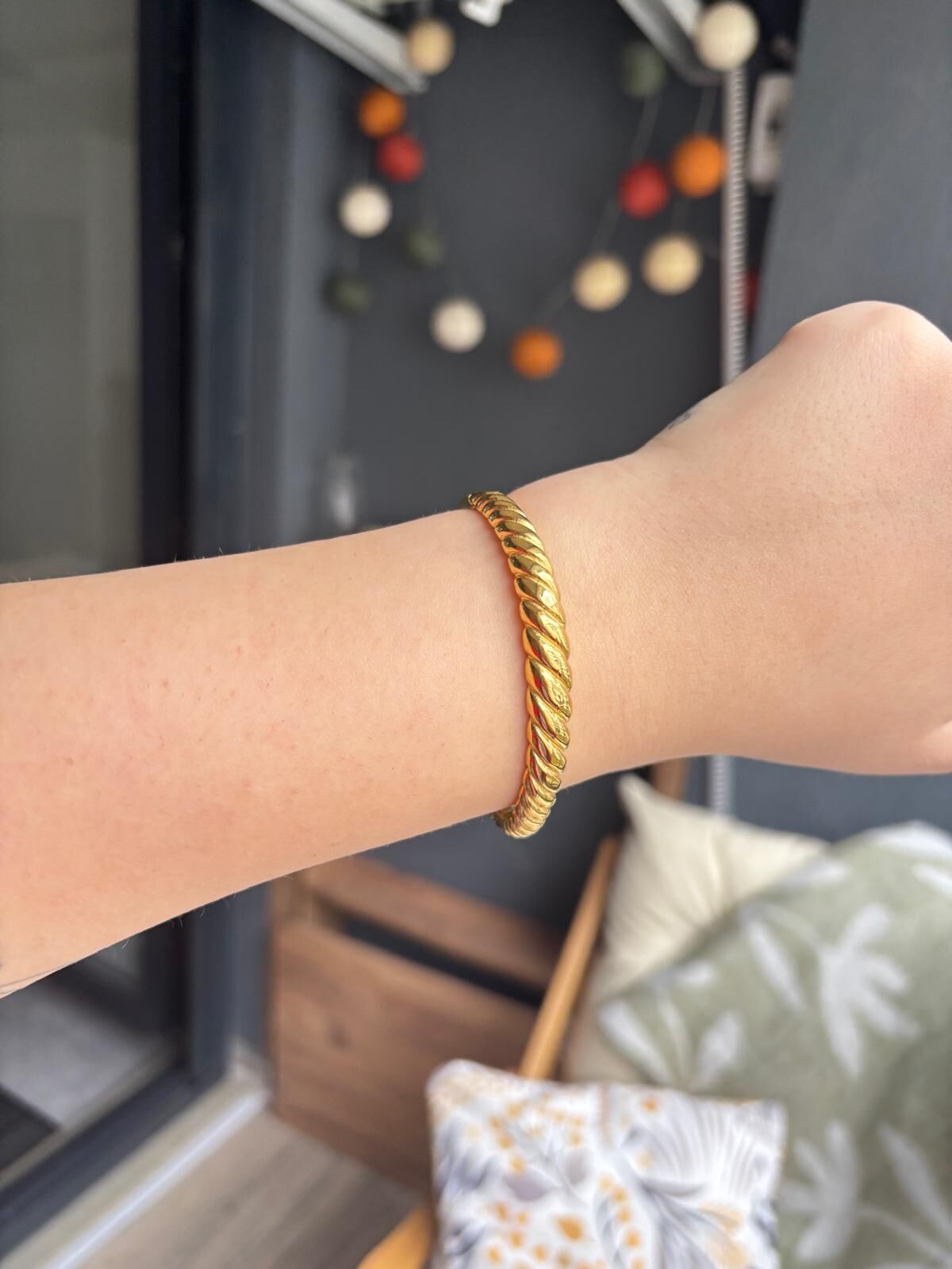 Burgu Kelepçe Bileklik