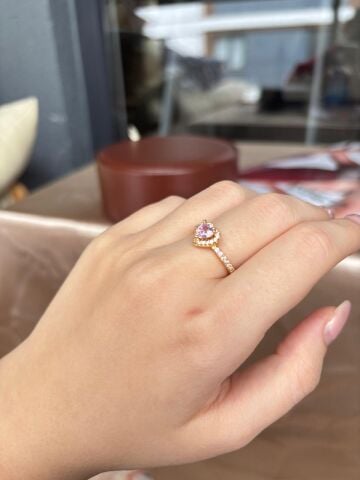 Pembe Taşlı Prenses Yüzük